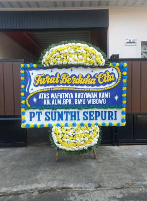 Papan Bunga Duka di Nglondong